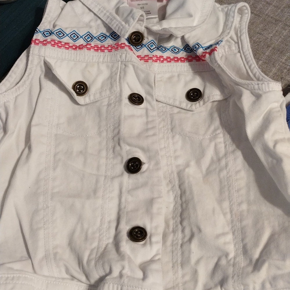 Girls vest